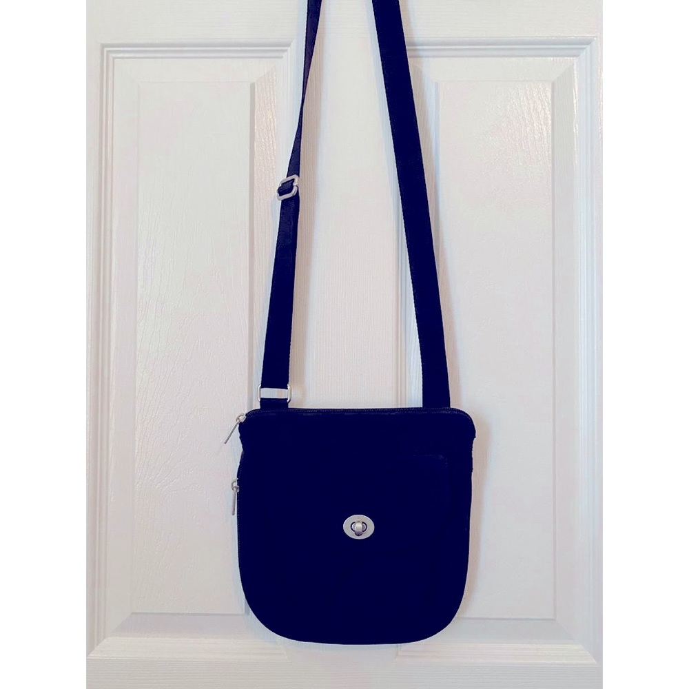 Baggallini small crossbody bag, black